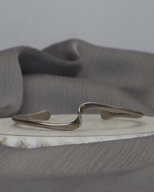 Vintage AT Sterling Silver Cuff Bracelet 7.7G / 6.25in N1498